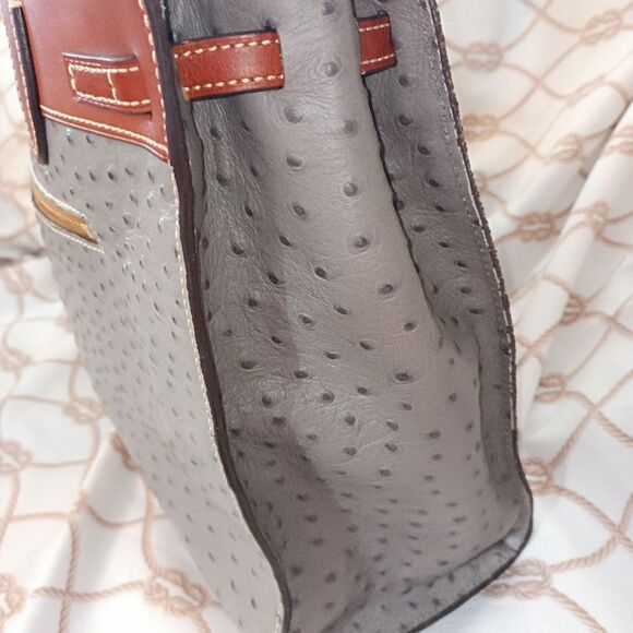 Dooney and Bourke tote excellent condition - Picture 8 of 12